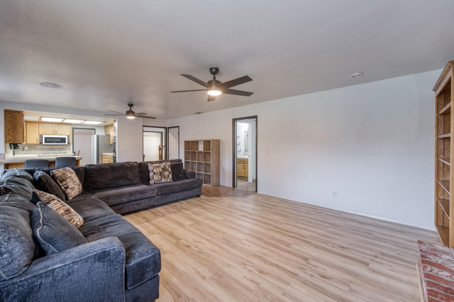 3040 Boulder Ave, Madera, CA 93637