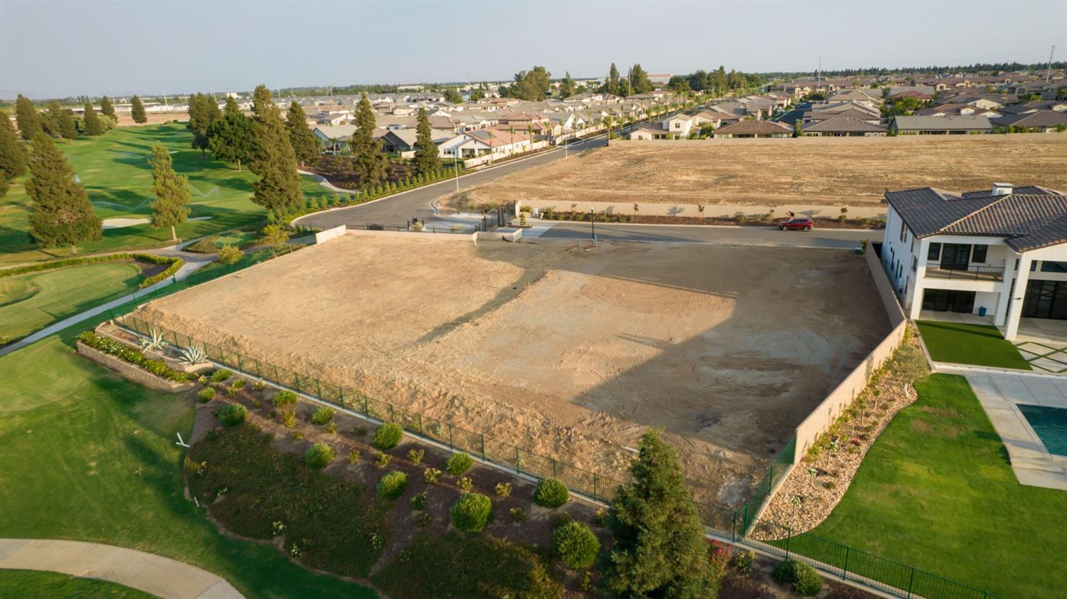 2490 E Copper Ridge Drive, Fresno, CA 93730