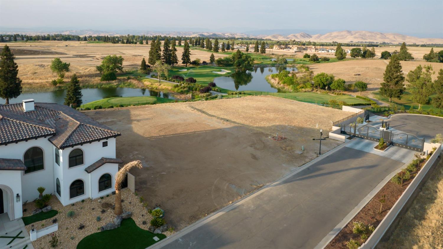 2490 E Copper Ridge Drive, Fresno, CA 93730