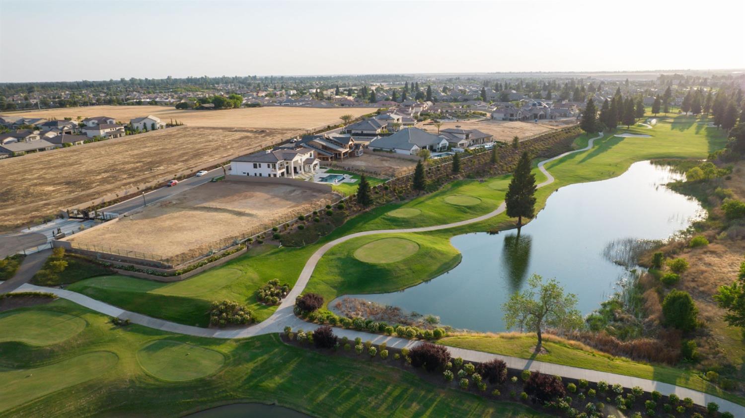 2490 E Copper Ridge Drive, Fresno, CA 93730