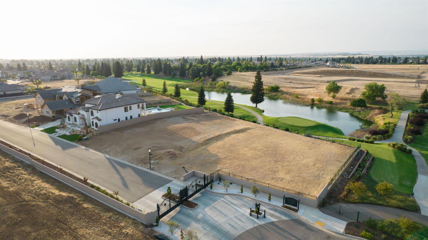 2490 E Copper Ridge Drive, Fresno, CA 93730