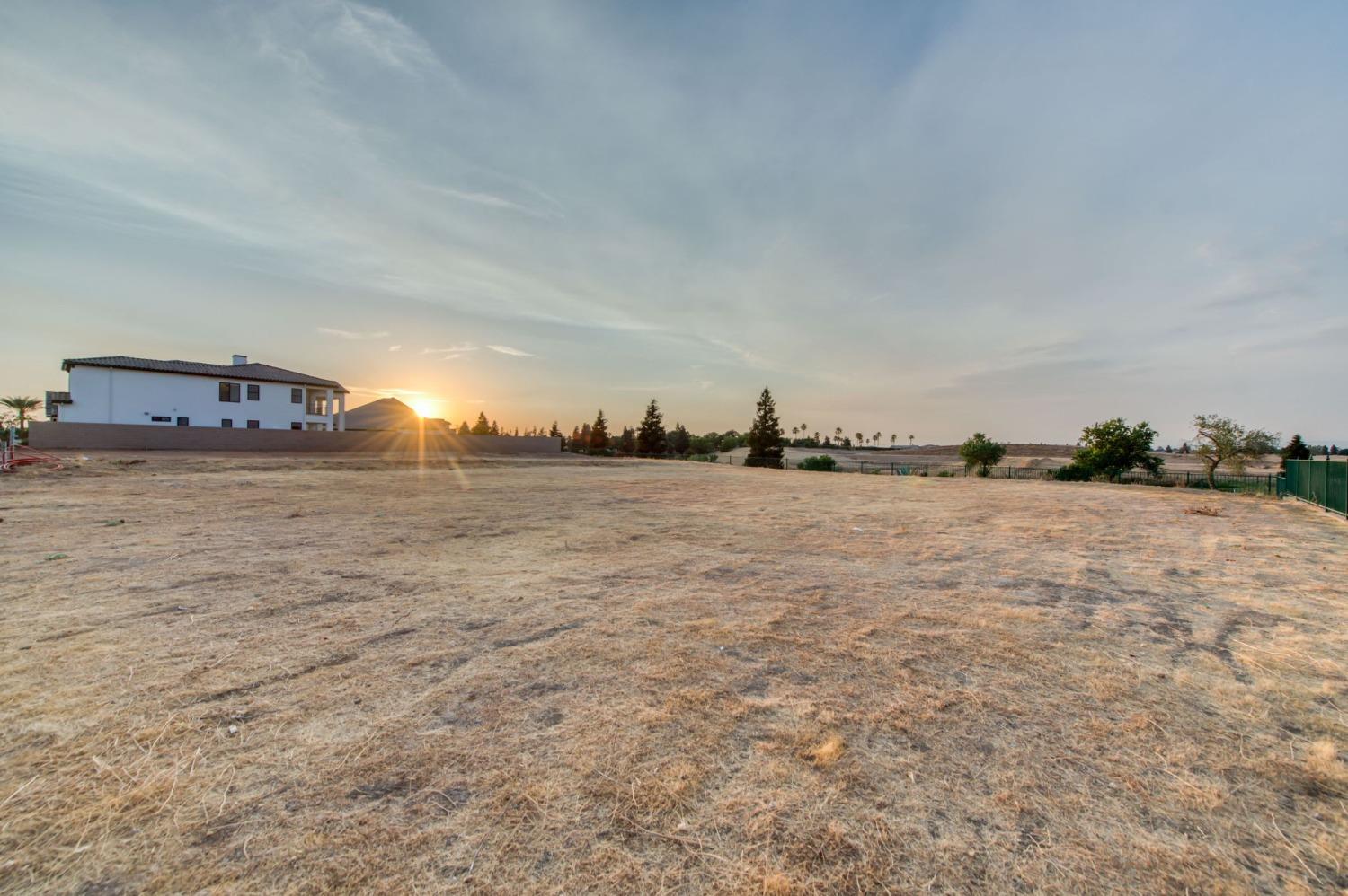 2490 E Copper Ridge Drive, Fresno, CA 93730