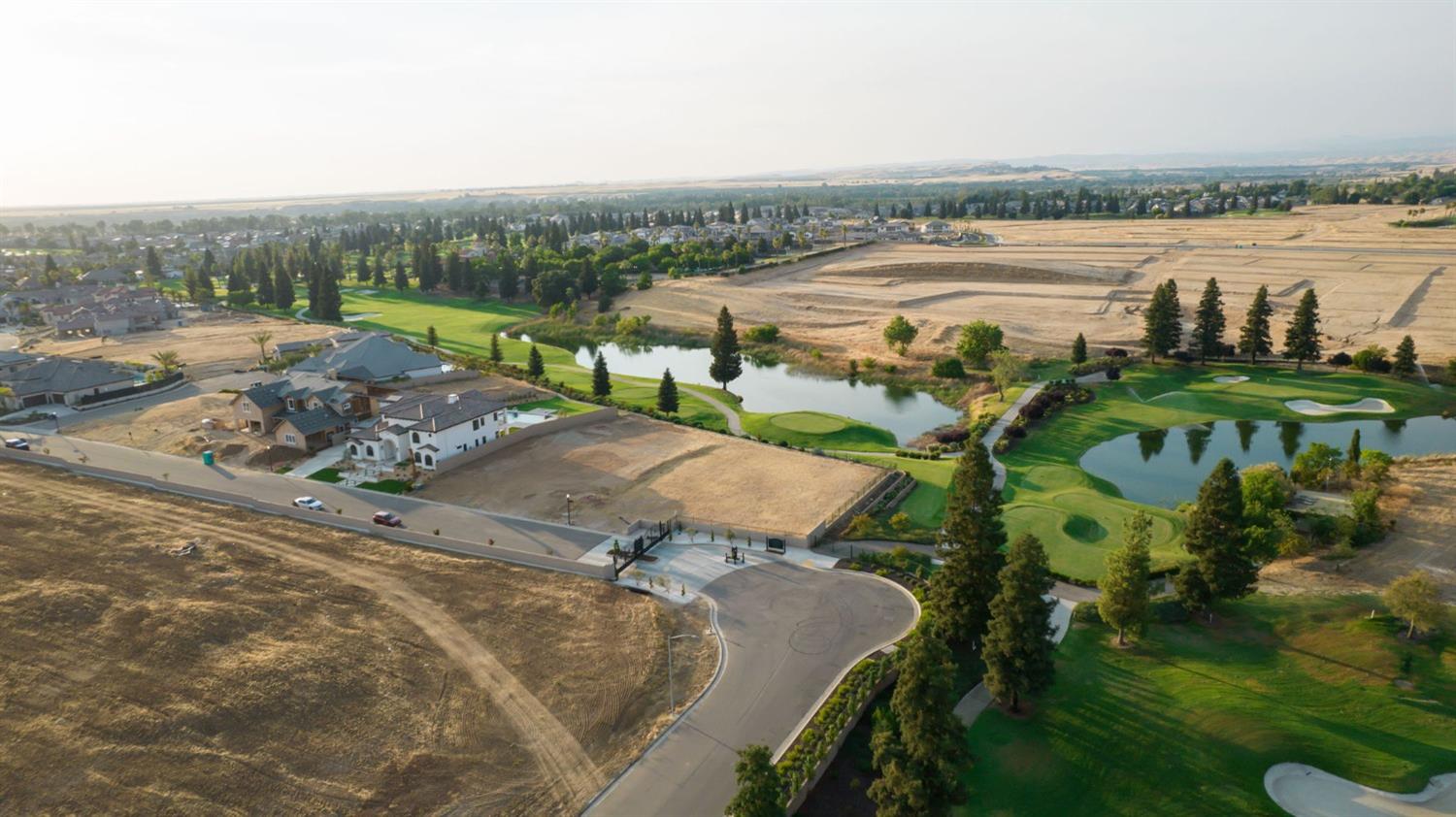 2490 E Copper Ridge Drive, Fresno, CA 93730