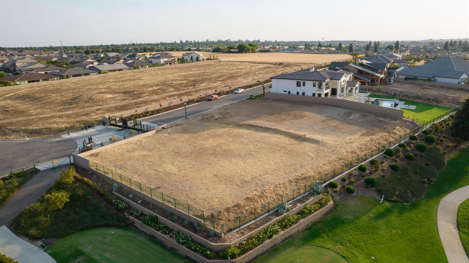 2490 E Copper Ridge Drive, Fresno, CA 93730