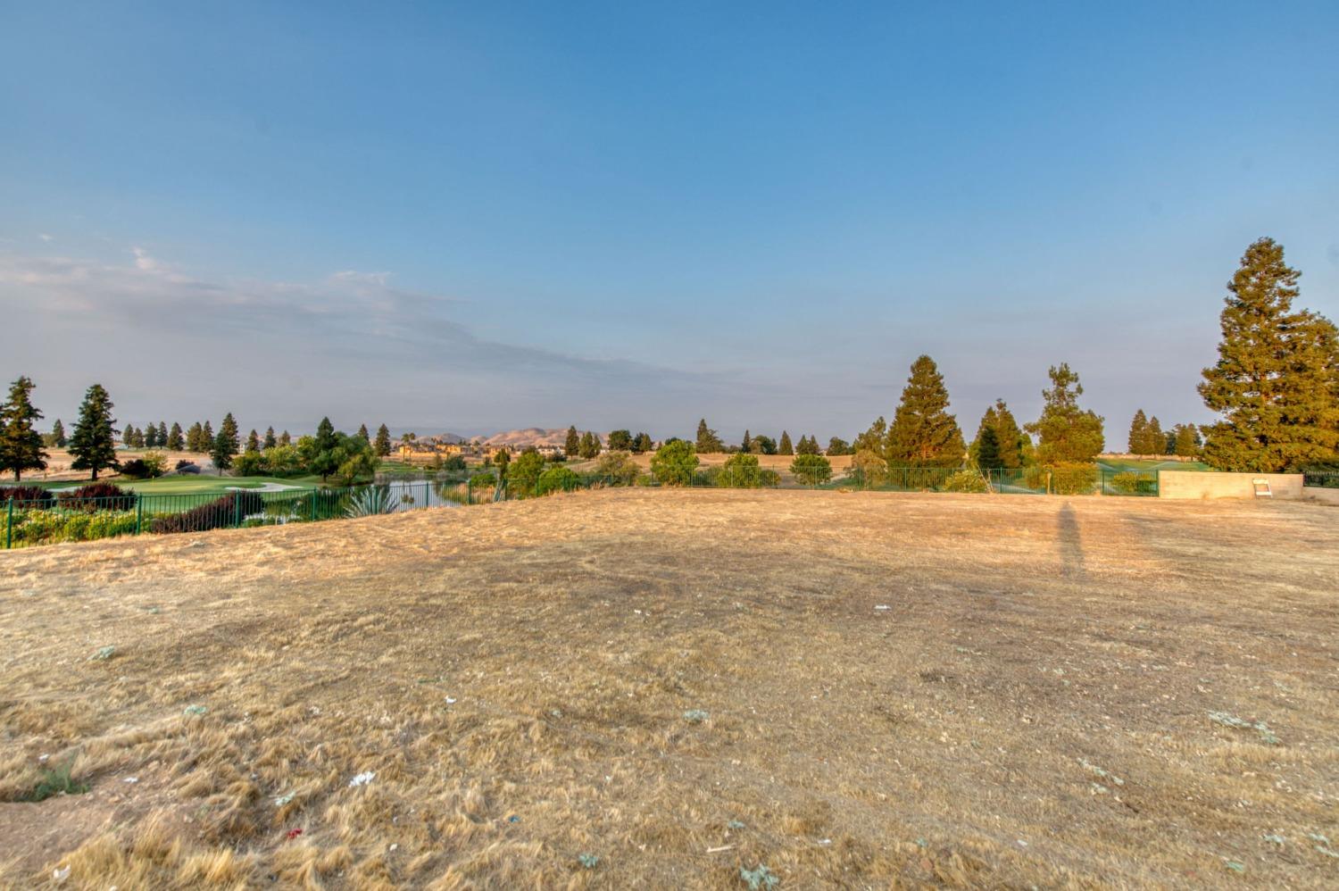 2490 E Copper Ridge Drive, Fresno, CA 93730