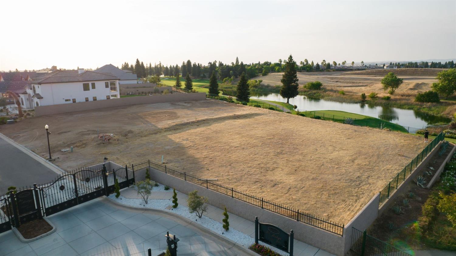 2490 E Copper Ridge Drive, Fresno, CA 93730