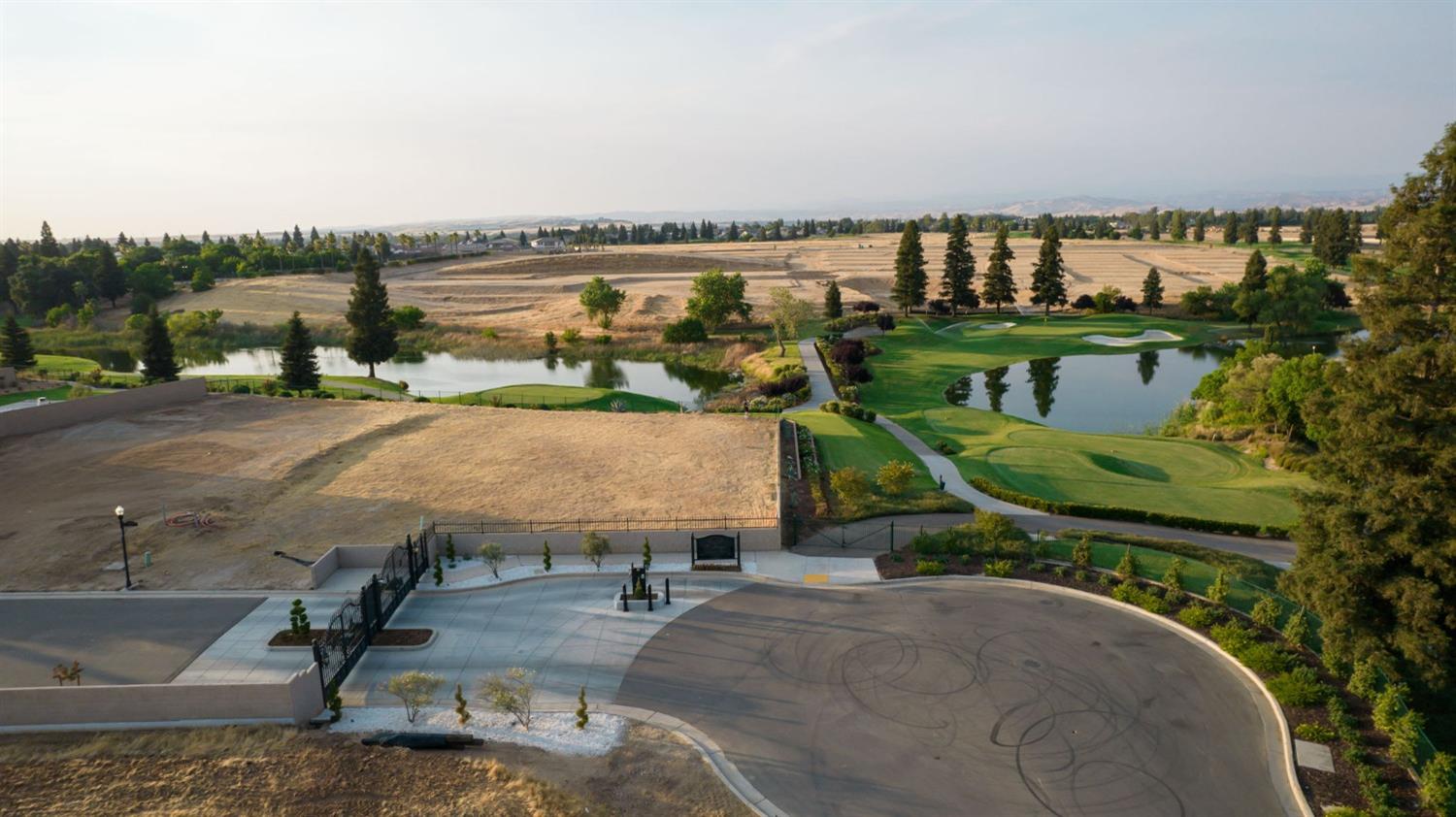 2490 E Copper Ridge Drive, Fresno, CA 93730