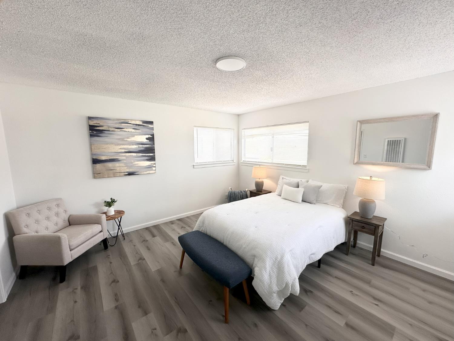 102 E Willamette Ave, Fresno, CA 93706