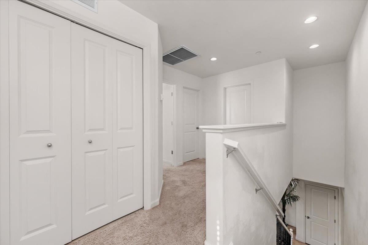 6317 N Alta Vista Ln, Fresno, CA 93722