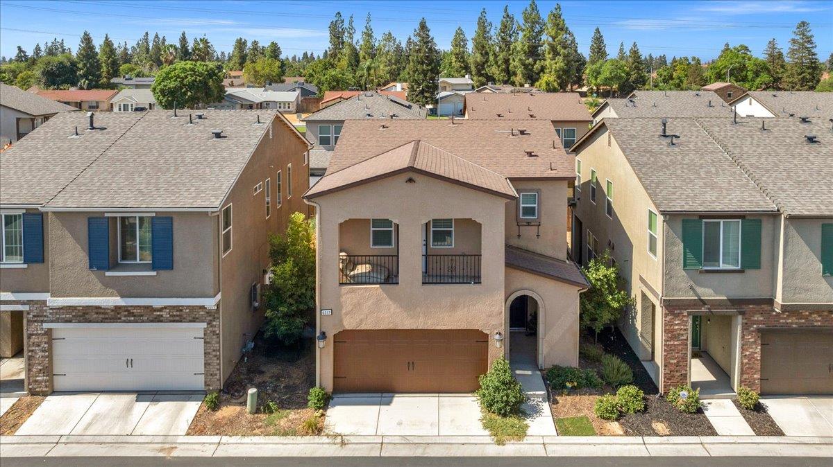 6317 N Alta Vista Ln, Fresno, CA 93722