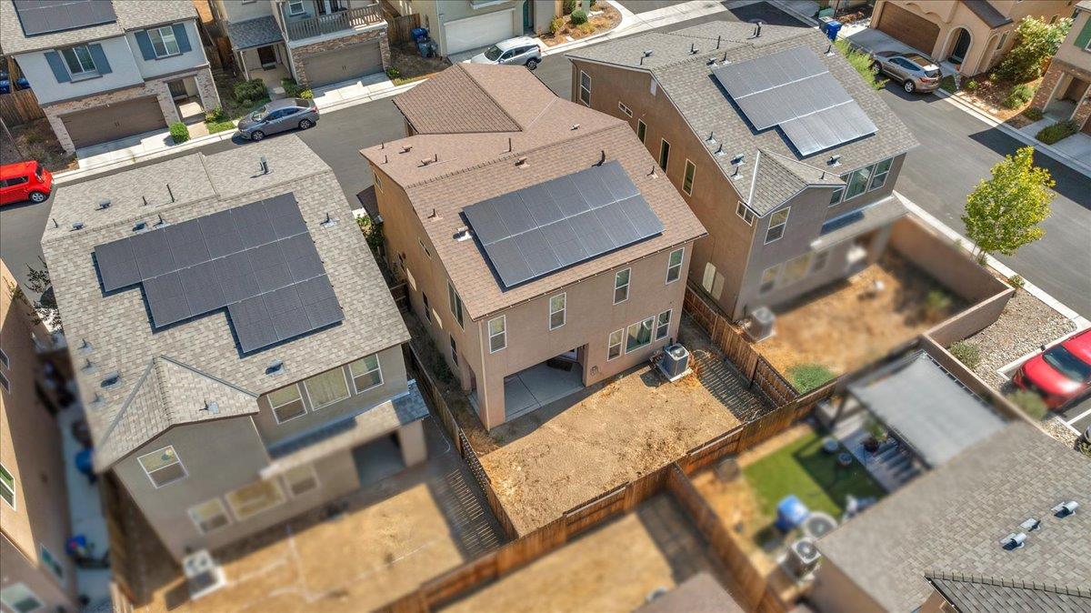 6317 N Alta Vista Ln, Fresno, CA 93722