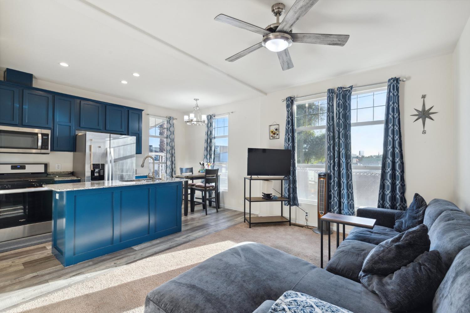 1898 E Gettysburg Ave #106, Fresno, CA 93726