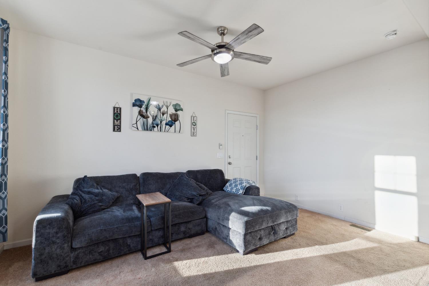 1898 E Gettysburg Ave #106, Fresno, CA 93726