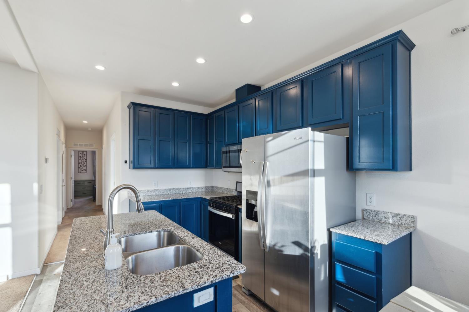 1898 E Gettysburg Ave #106, Fresno, CA 93726