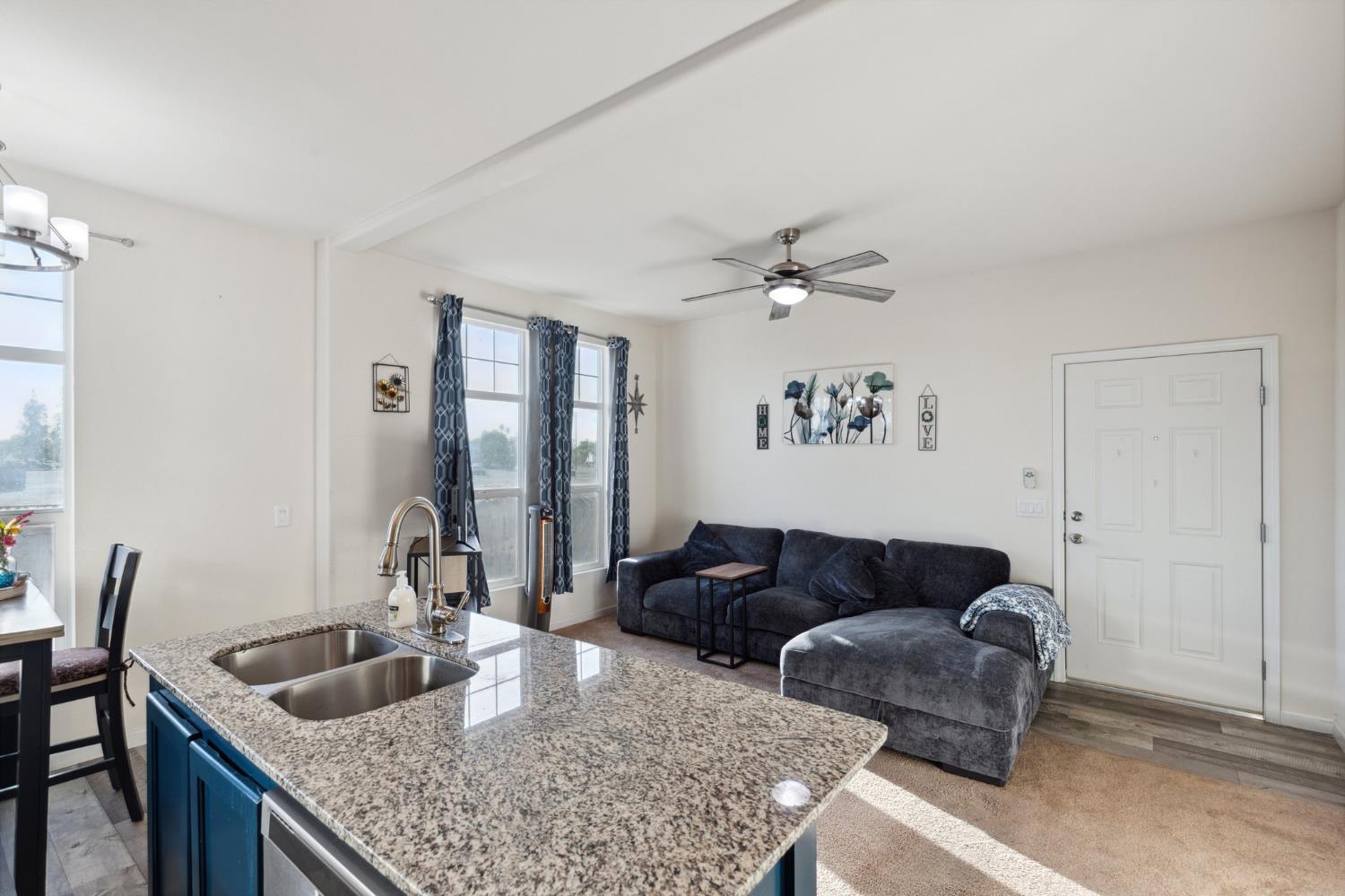 1898 E Gettysburg Ave #106, Fresno, CA 93726