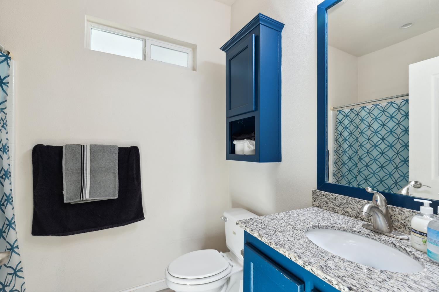 1898 E Gettysburg Ave #106, Fresno, CA 93726