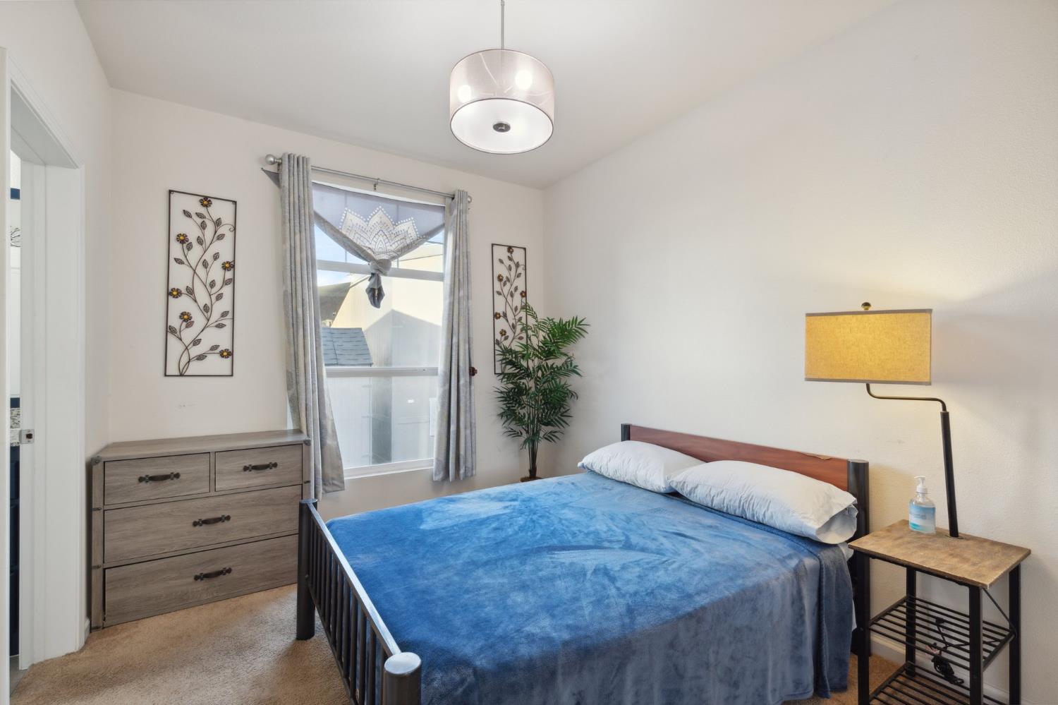 1898 E Gettysburg Ave #106, Fresno, CA 93726