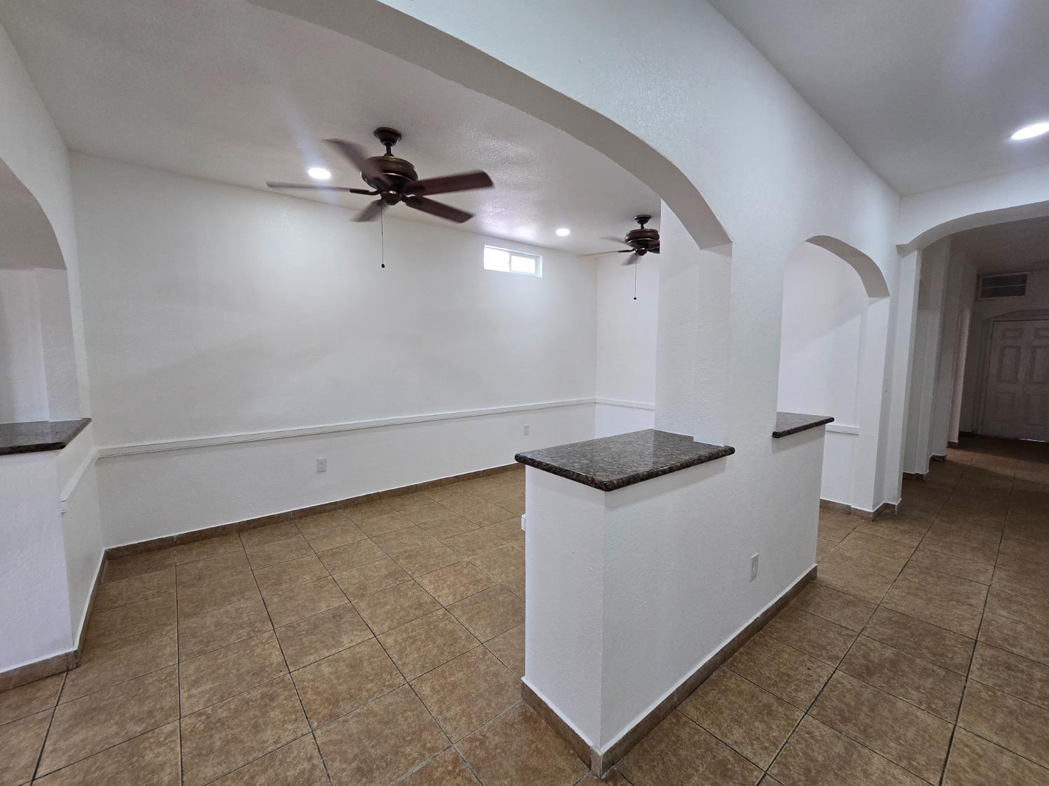 1448 N Blackstone Ave, Fresno, CA 93703