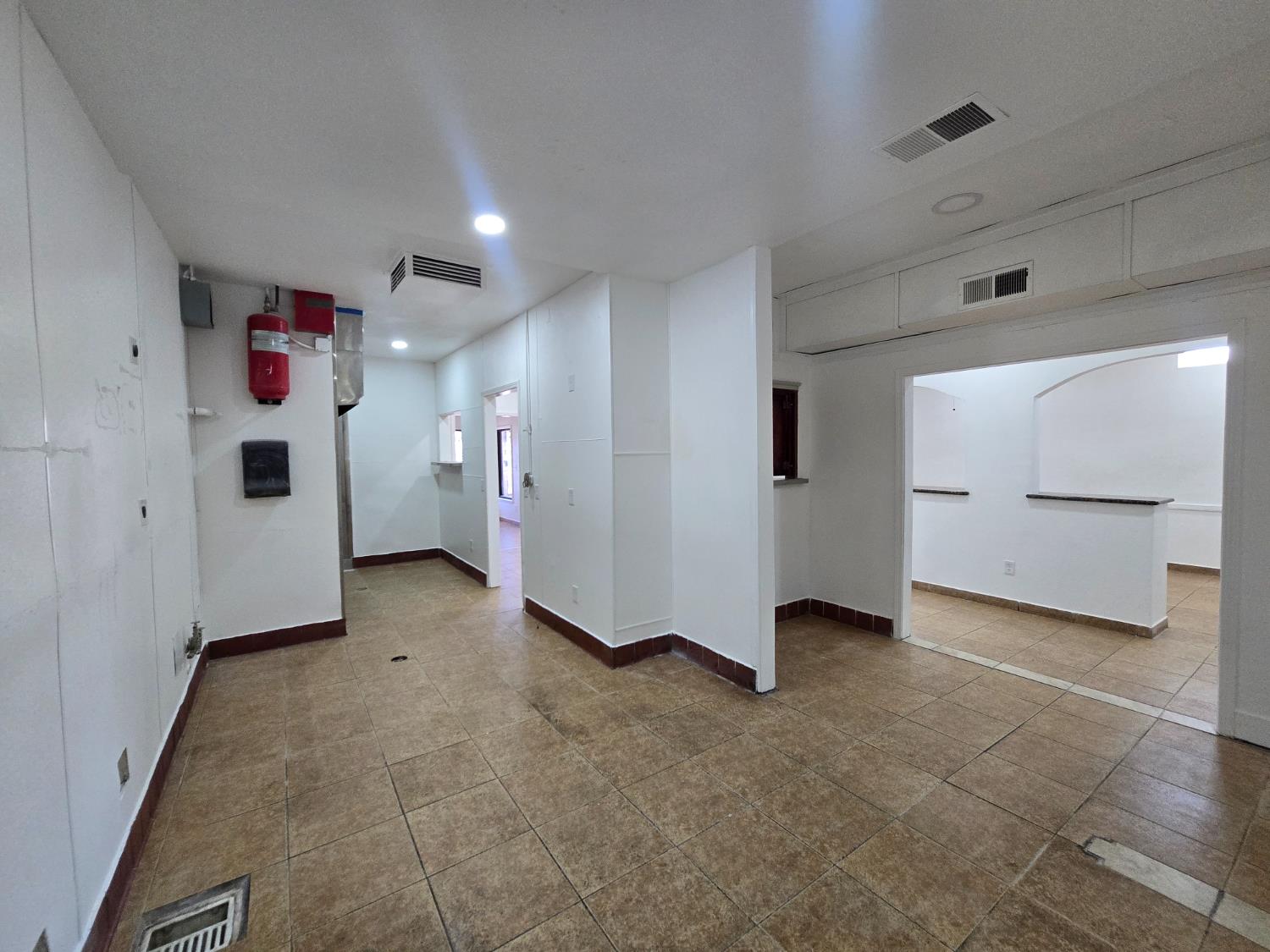 1448 N Blackstone Ave, Fresno, CA 93703