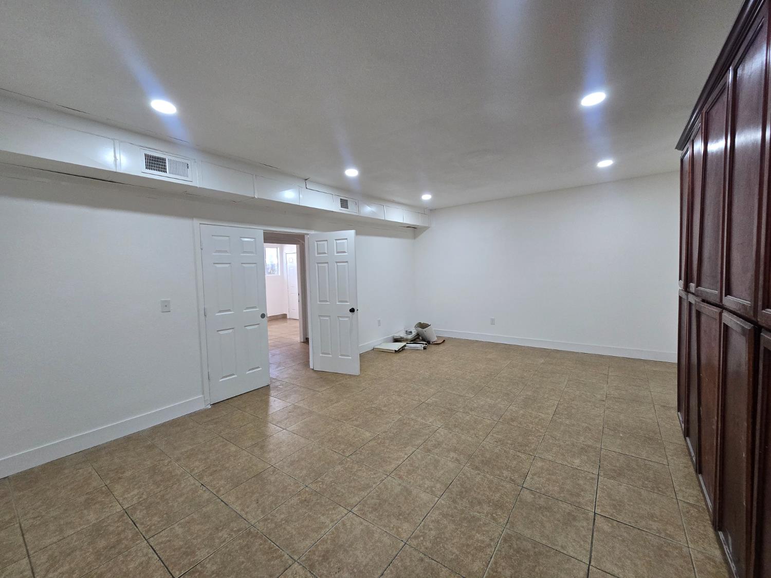 1448 N Blackstone Ave, Fresno, CA 93703