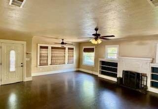 1452 N Poplar Ave, Fresno, CA 93728