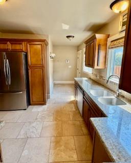 1452 N Poplar Ave, Fresno, CA 93728