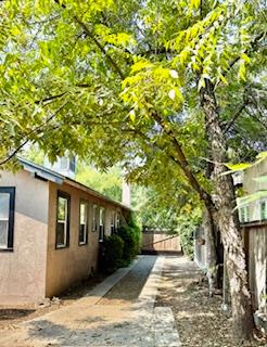 1452 N Poplar Ave, Fresno, CA 93728