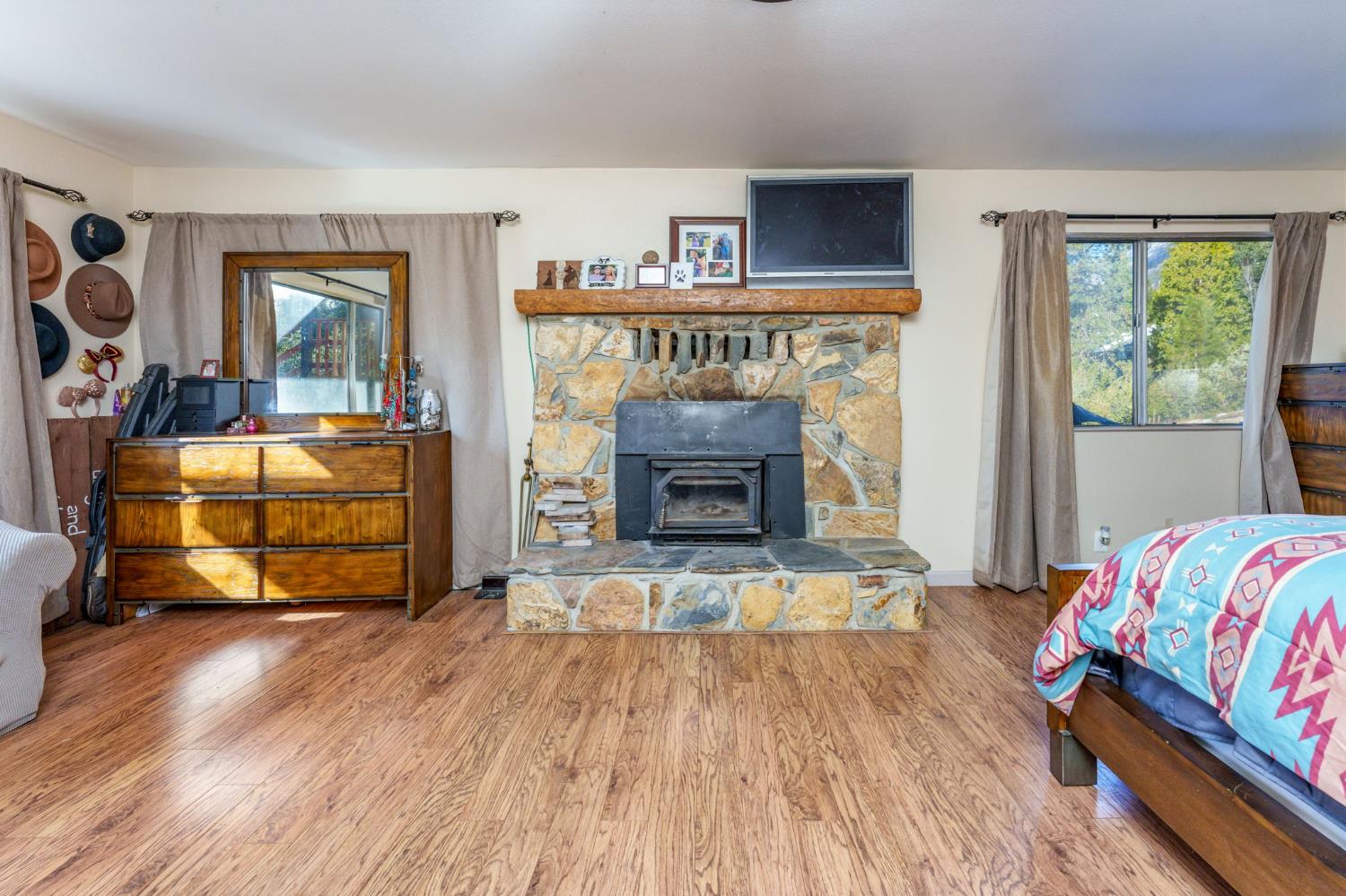 5717 5717 Mono Court, Mariposa, CA 95338