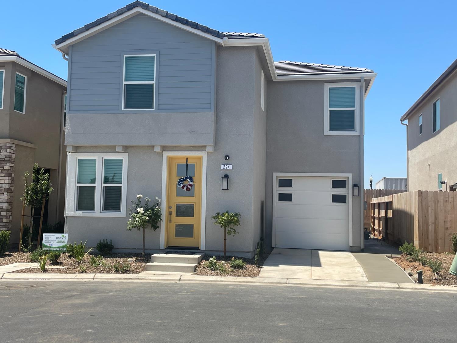 224 Arbor Dr S, Madera, CA 93636