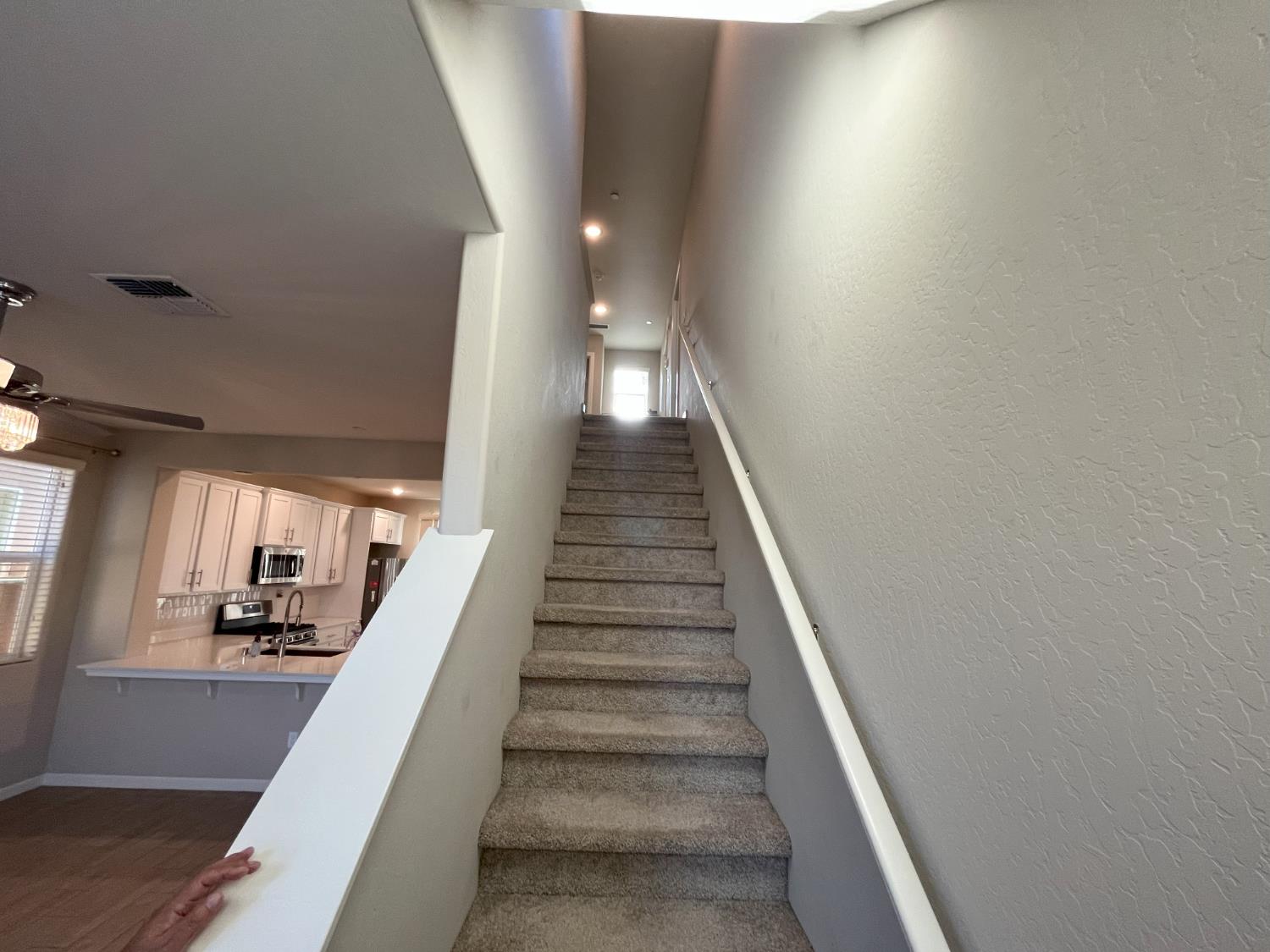 224 Arbor Dr S, Madera, CA 93636