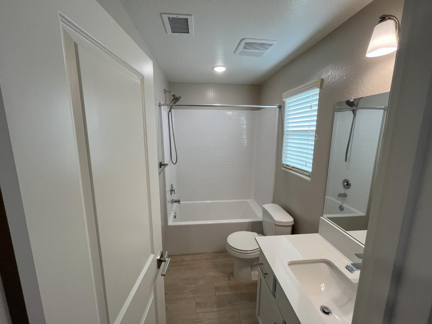 224 Arbor Dr S, Madera, CA 93636