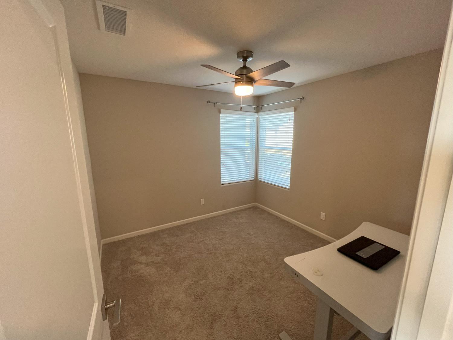 224 Arbor Dr S, Madera, CA 93636