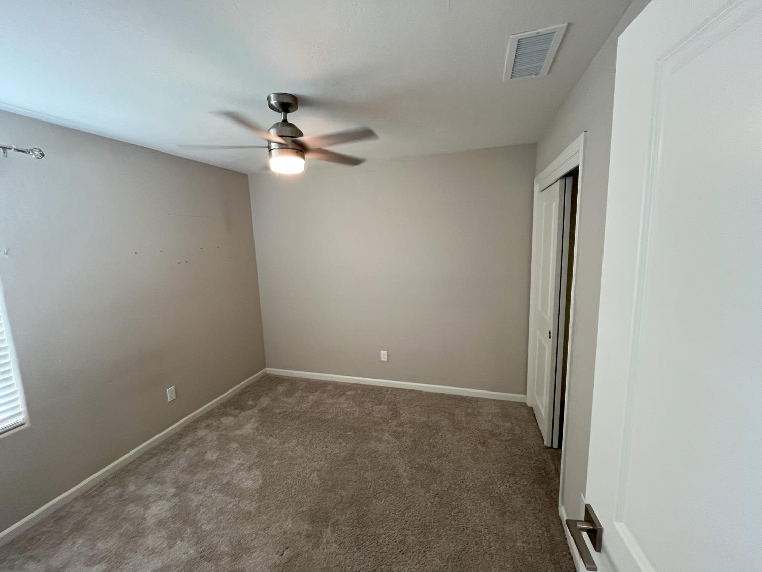 224 Arbor Dr S, Madera, CA 93636