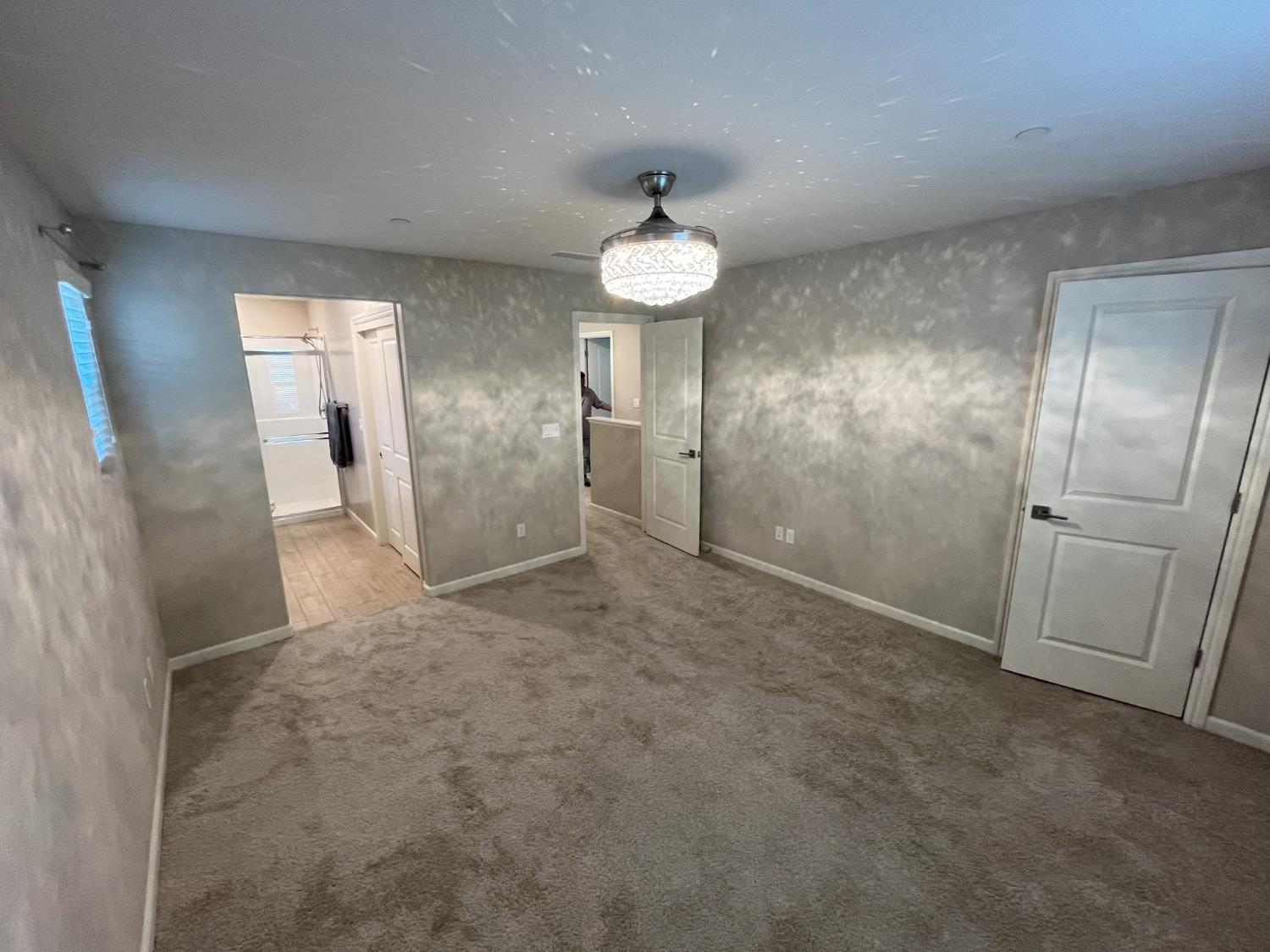 224 Arbor Dr S, Madera, CA 93636