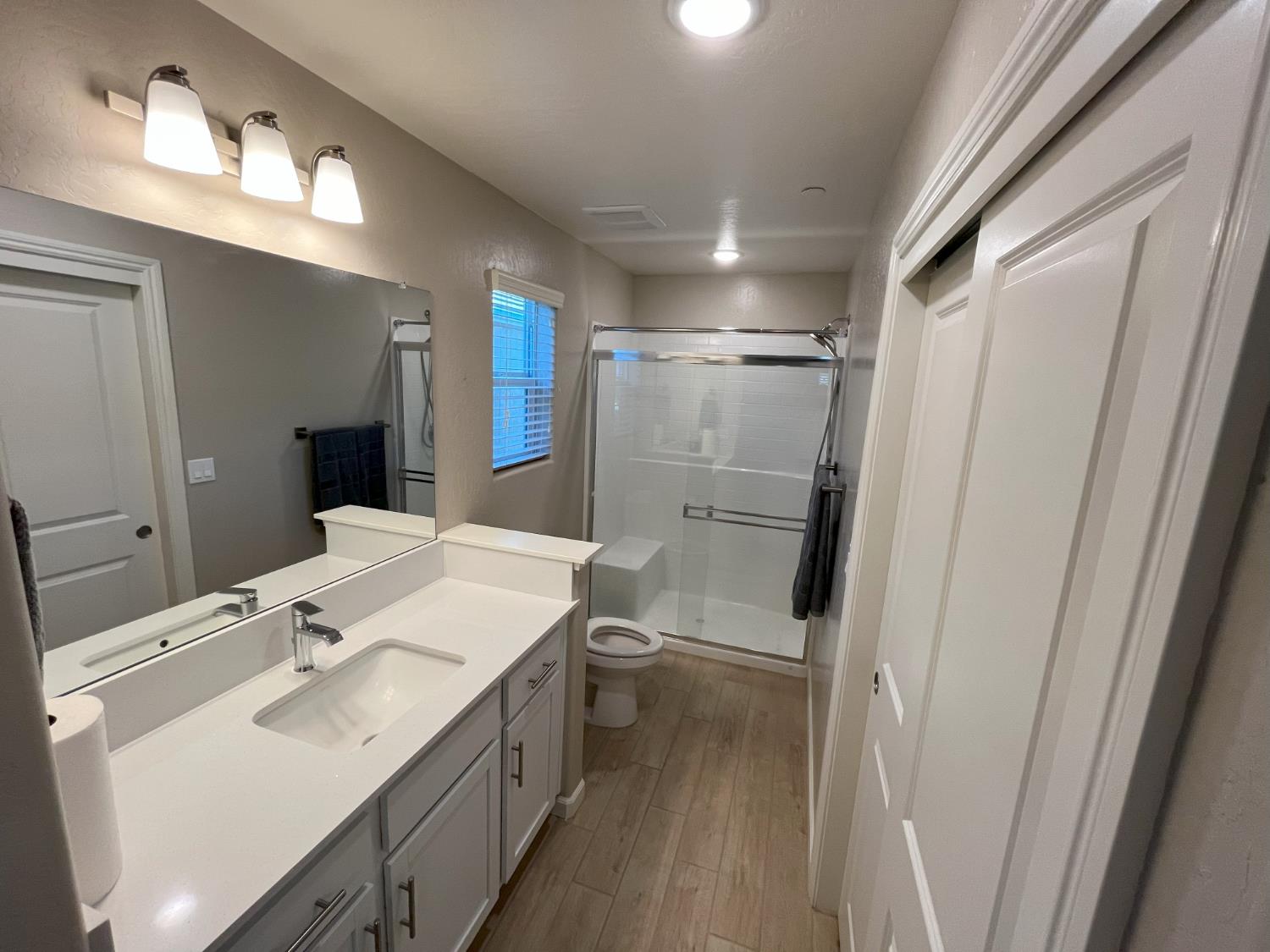 224 Arbor Dr S, Madera, CA 93636