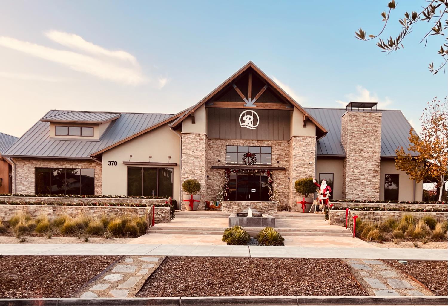 224 Arbor Dr S, Madera, CA 93636