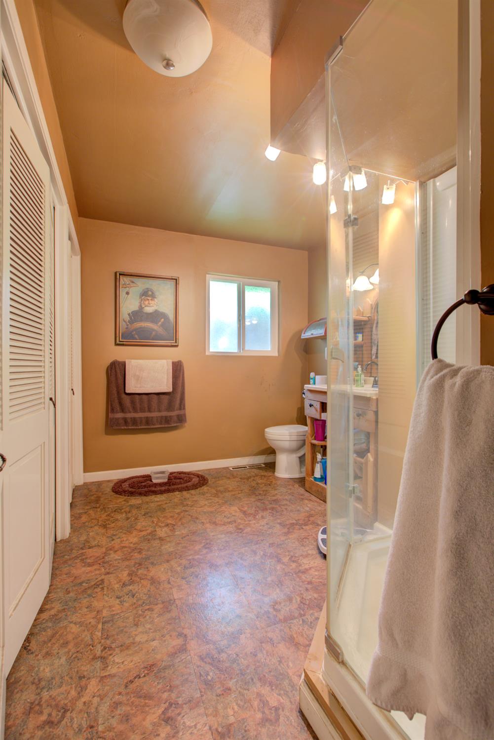 5900 Washington Rd, Hughson, CA 95326