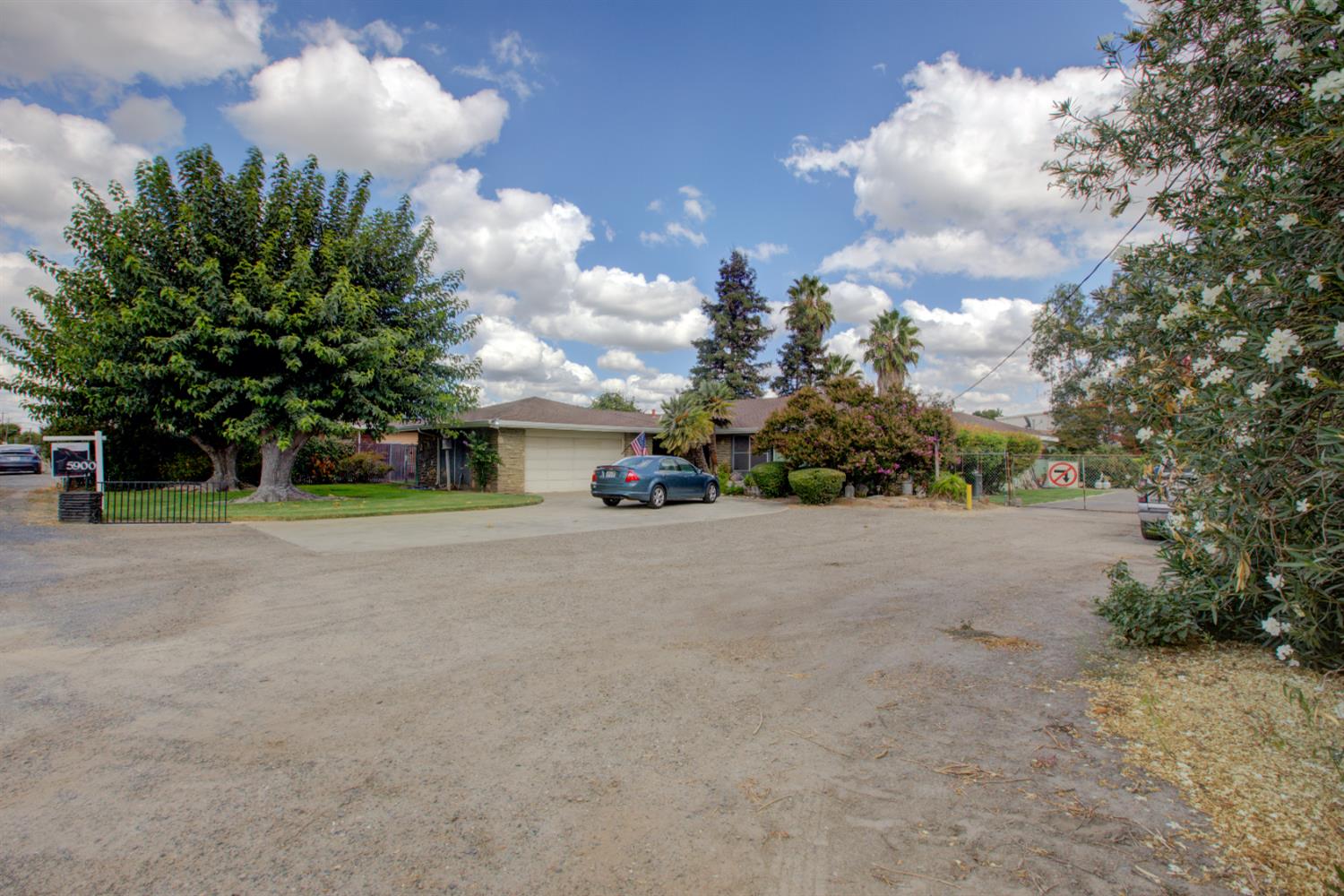 5900 Washington Rd, Hughson, CA 95326