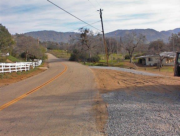 247 Squaw Valley Rd, Yokuts Valley, CA 93675