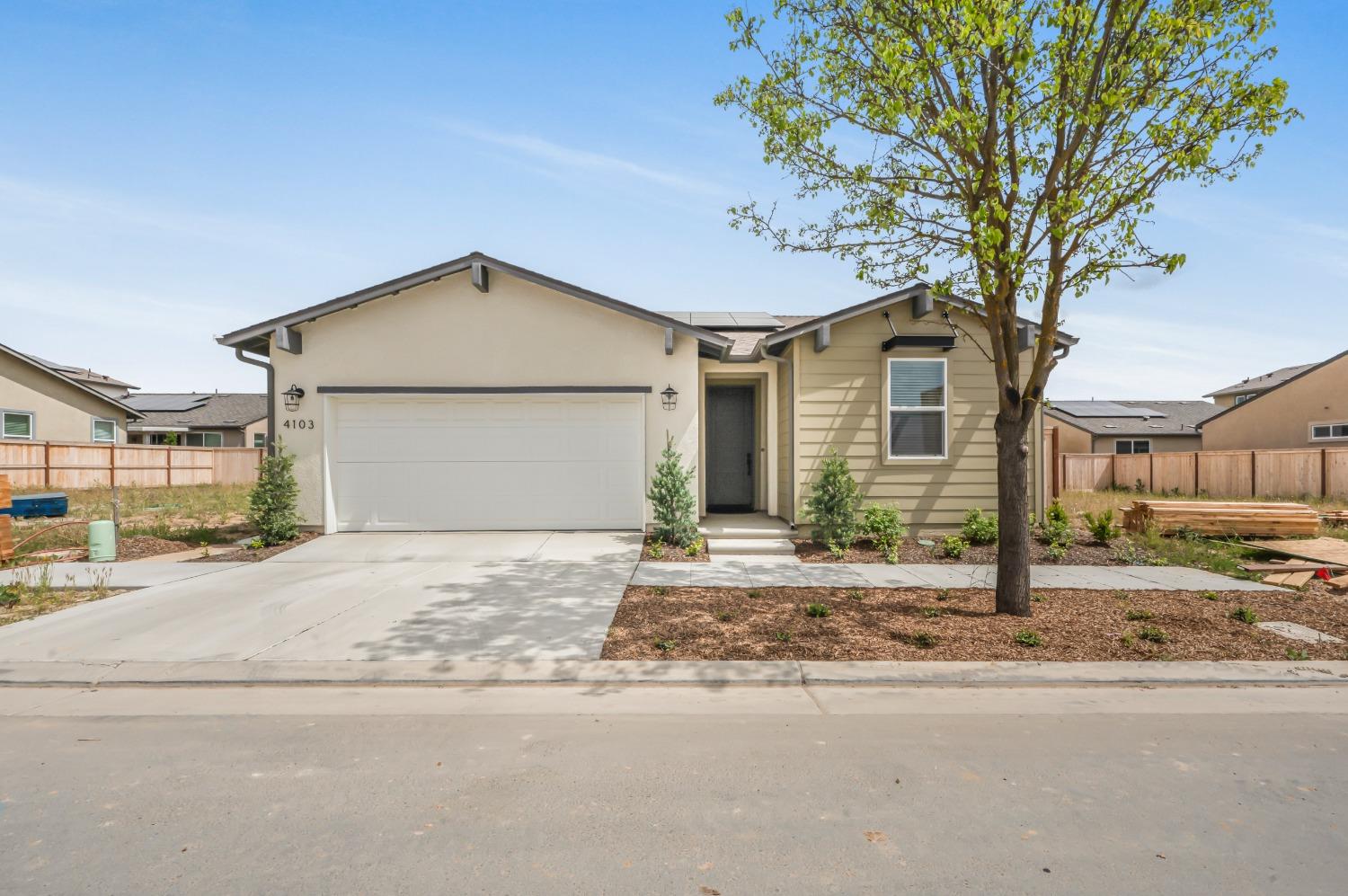 4103 Ash Rd, Madera, CA 93636