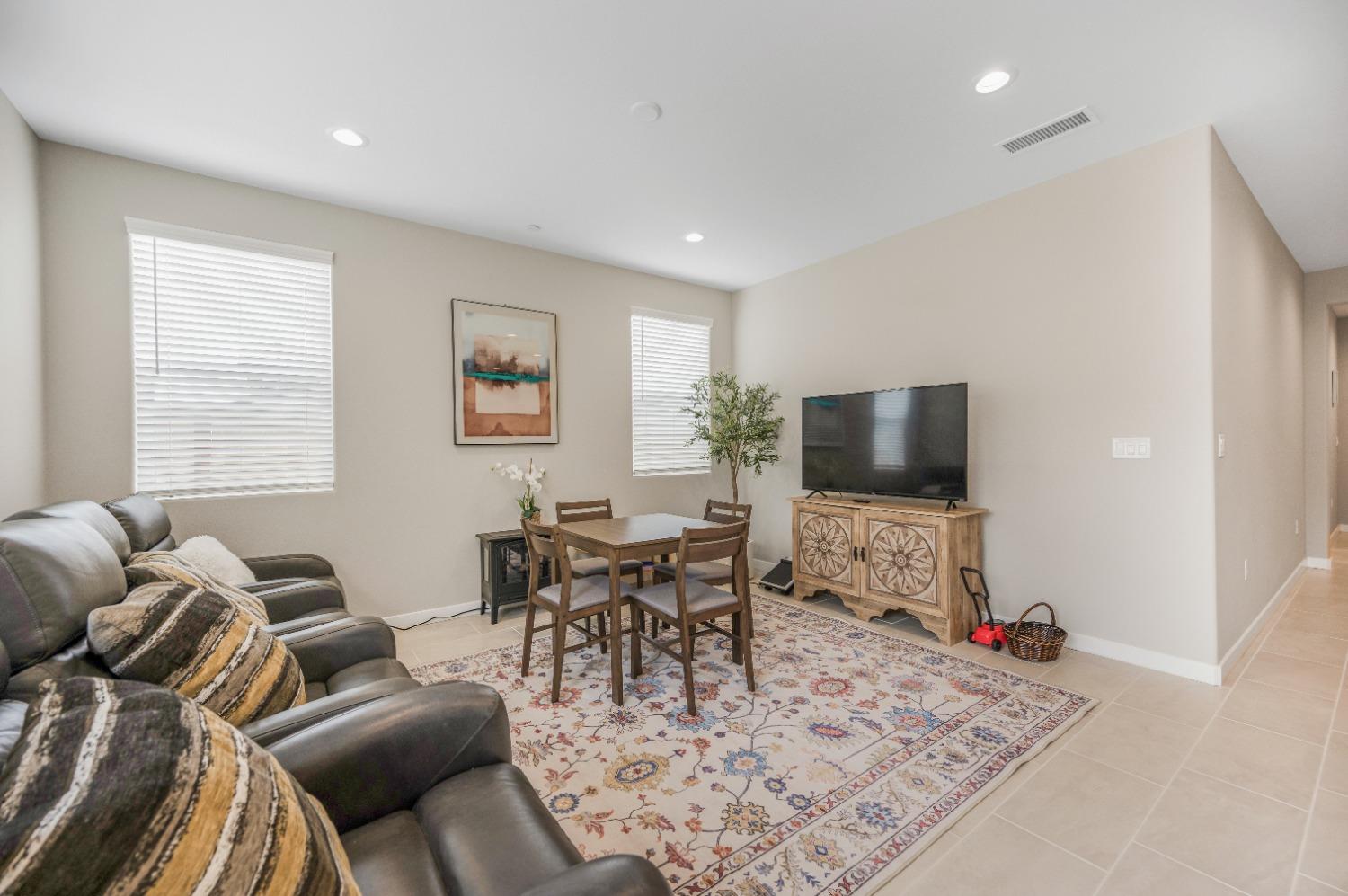 4103 Ash Rd, Madera, CA 93636