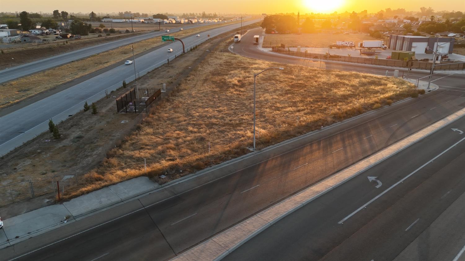 0 0 W Dan Ronquillo Dr S Roeding D, Fresno, CA 93706