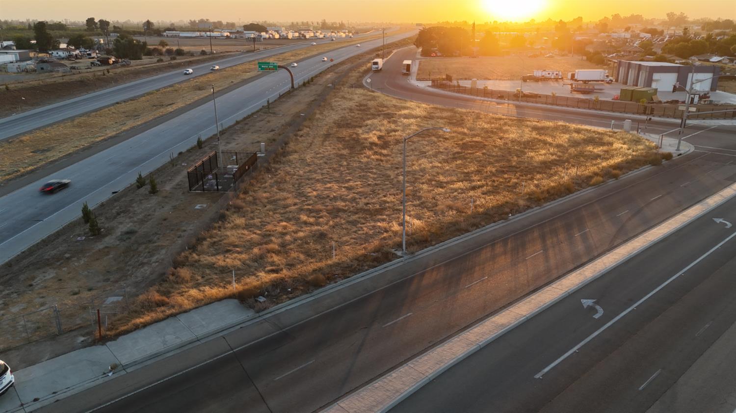 0 0 W Dan Ronquillo Dr S Roeding D, Fresno, CA 93706