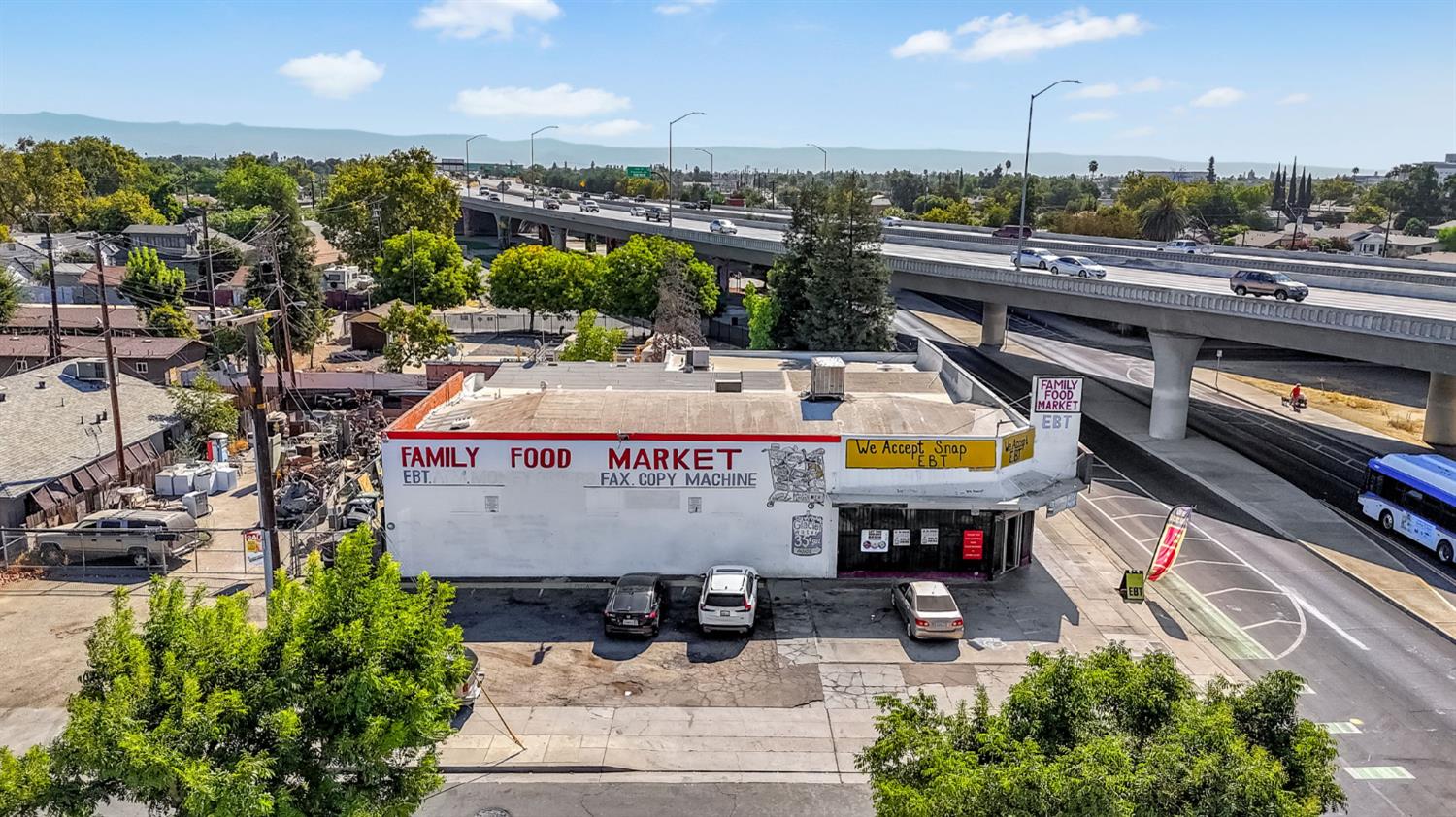 1105 E Belmont Ave, Fresno, CA 93701