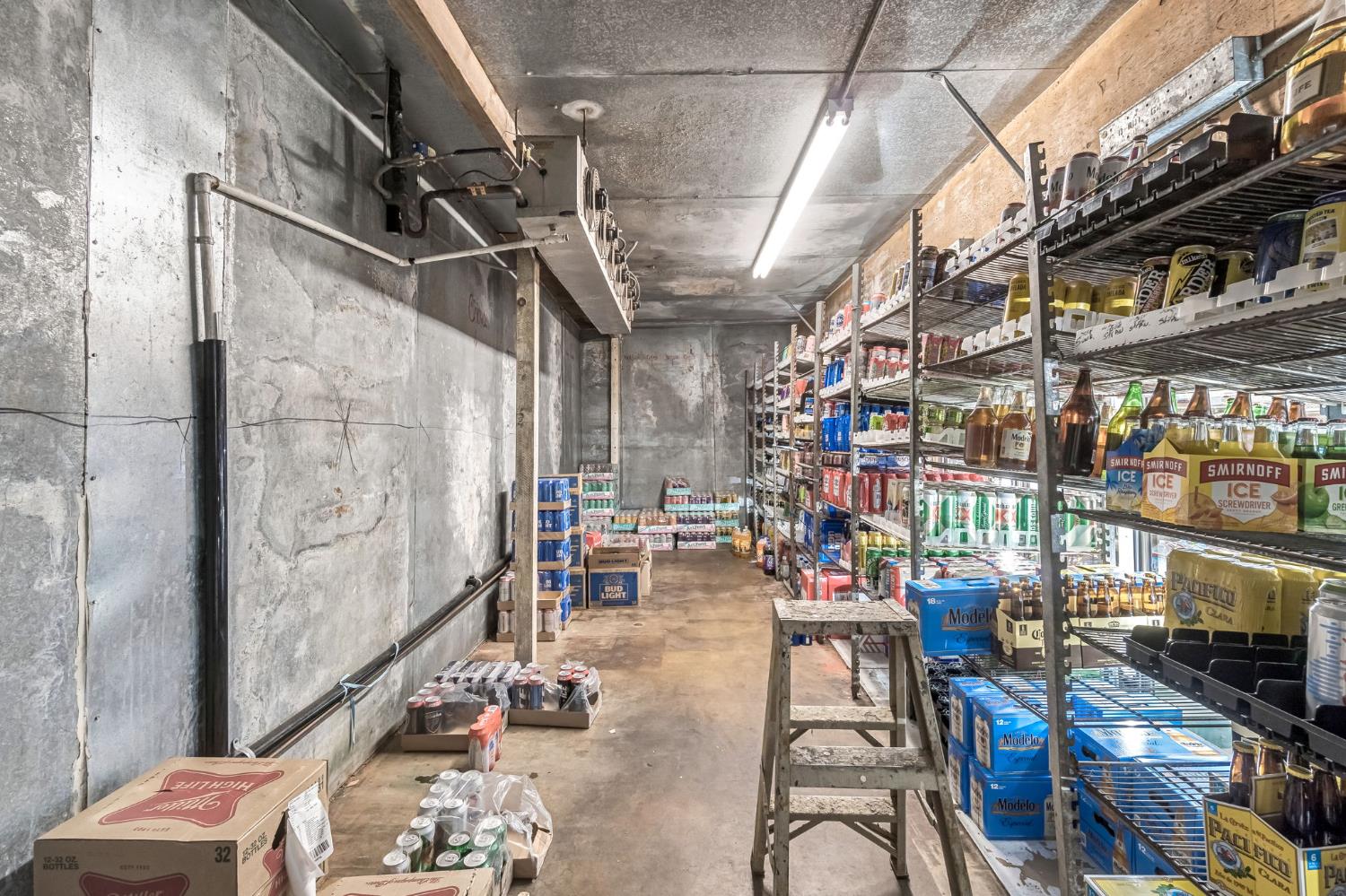 1105 E Belmont Ave, Fresno, CA 93701