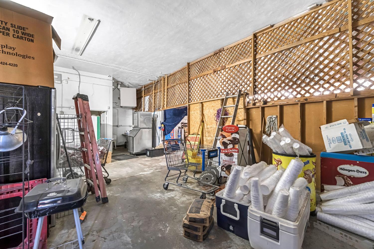 1105 E Belmont Ave, Fresno, CA 93701