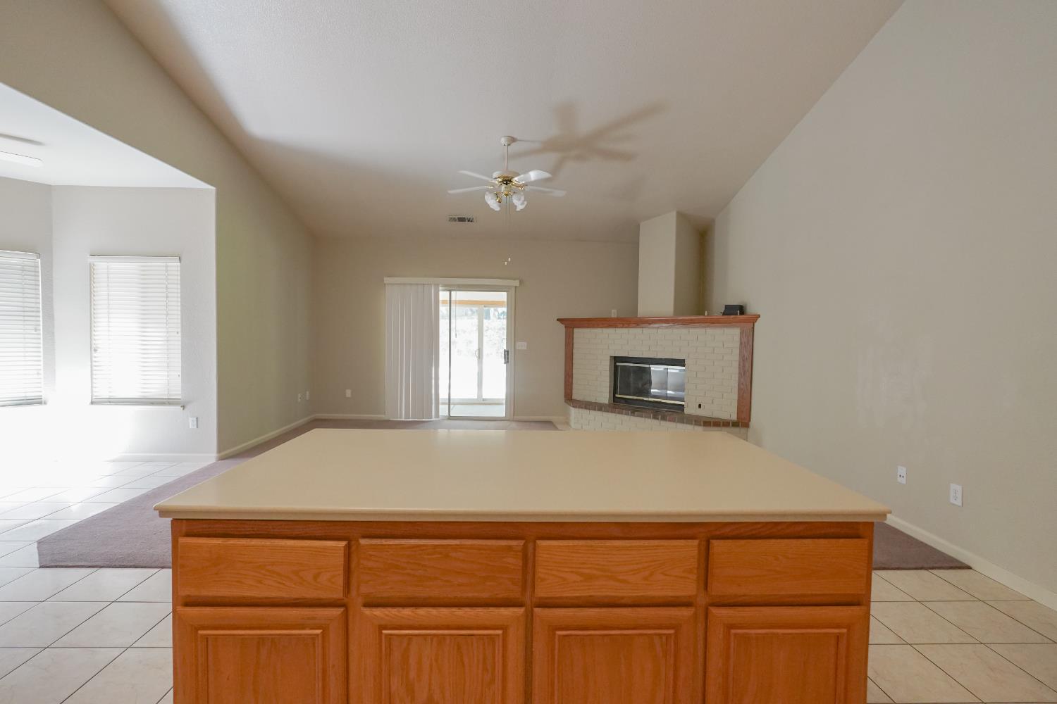 6625 River Mesa, Riverbank, CA 95367