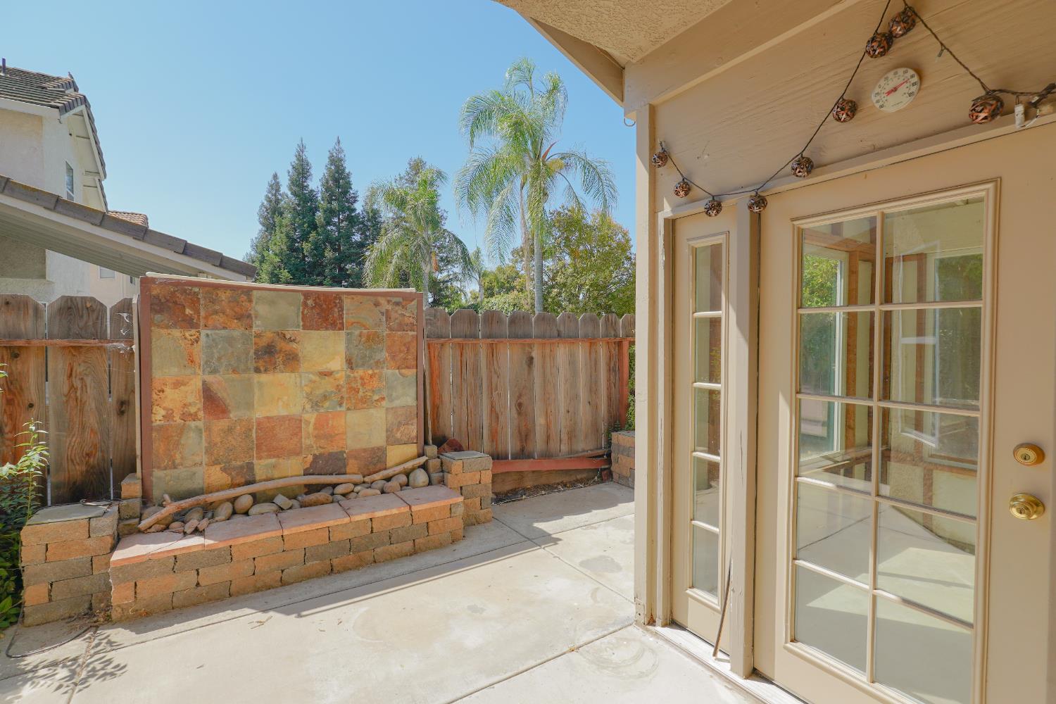 6625 River Mesa, Riverbank, CA 95367