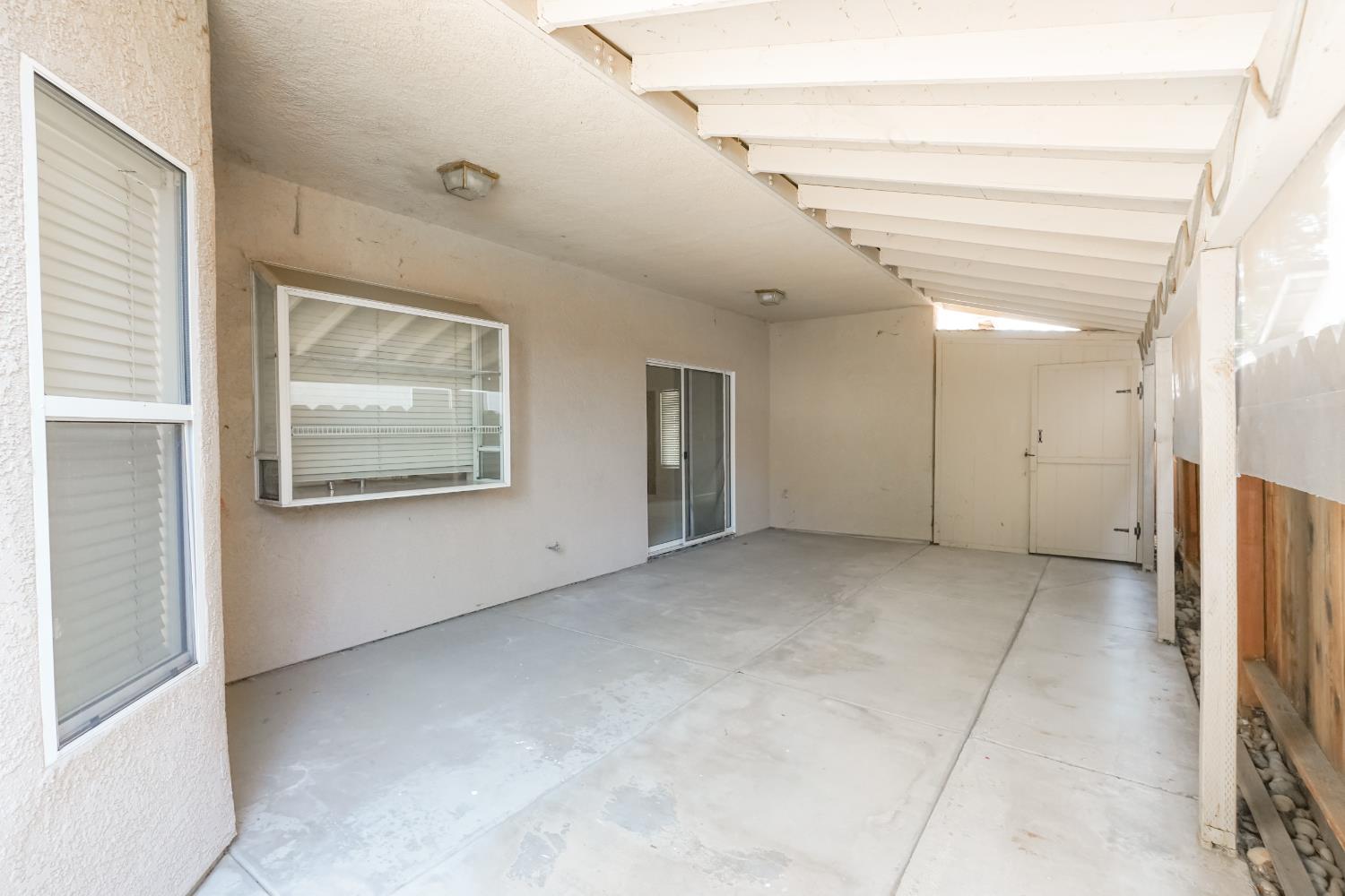 6625 River Mesa, Riverbank, CA 95367