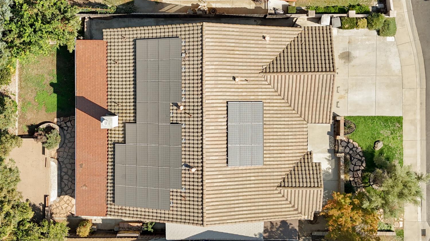 6625 River Mesa, Riverbank, CA 95367